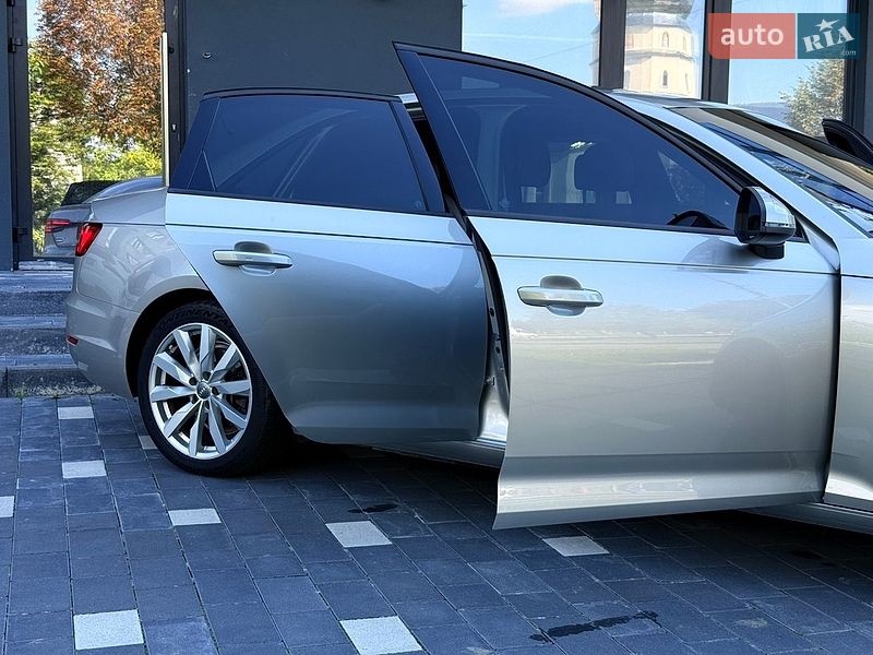 Седан Audi A4 2017 в Трускавці