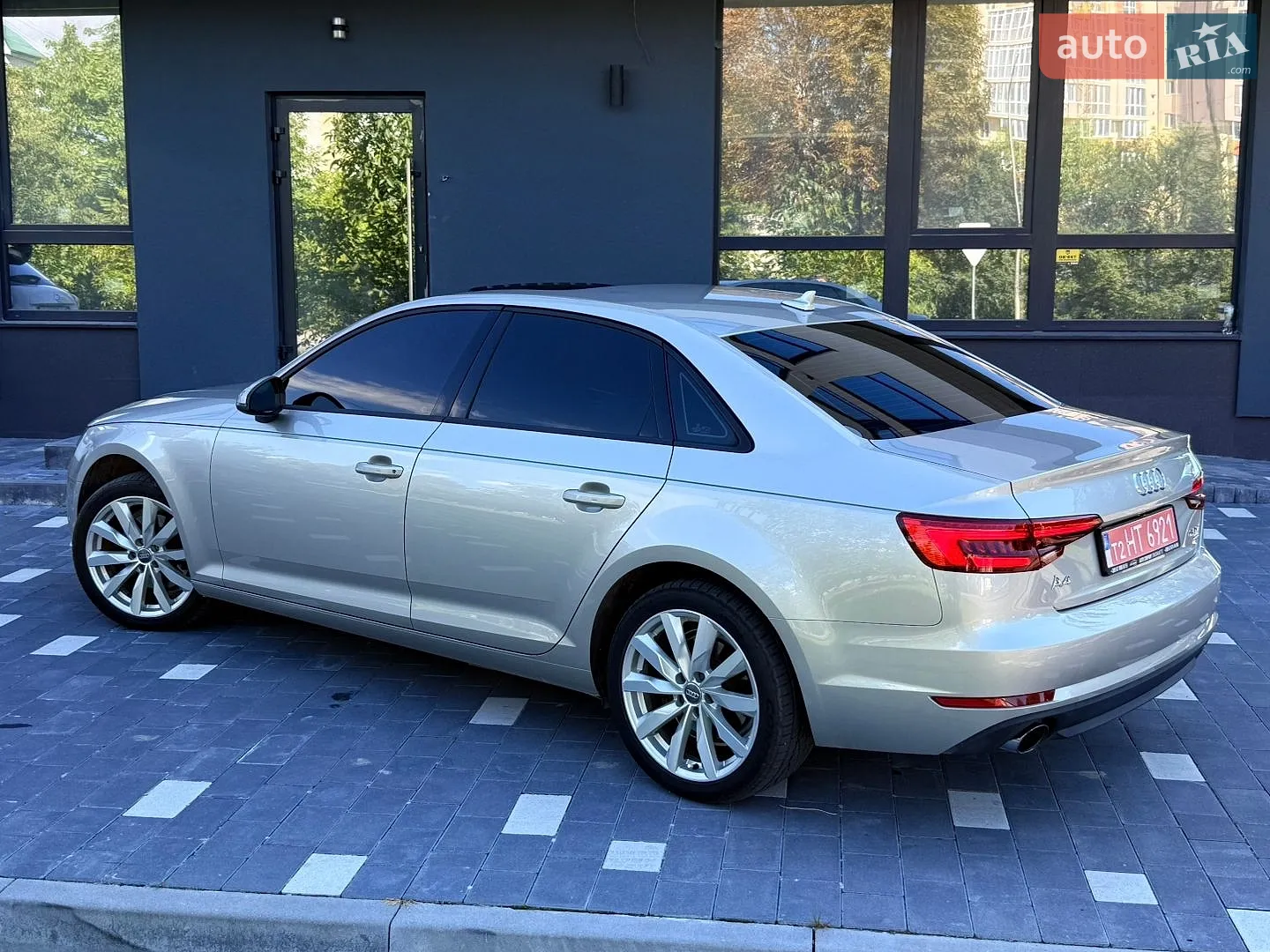 2017 Audi A4 - мініатюра 16