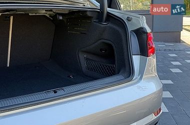Седан Audi A4 2017 в Трускавці