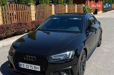 Седан Audi A4 2017 в Дніпрі