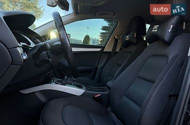 Седан Audi A4 2012 в Львові