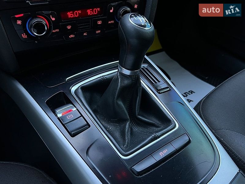 Седан Audi A4 2012 в Львові