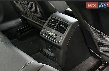 Седан Audi A4 2023 в Черкасах