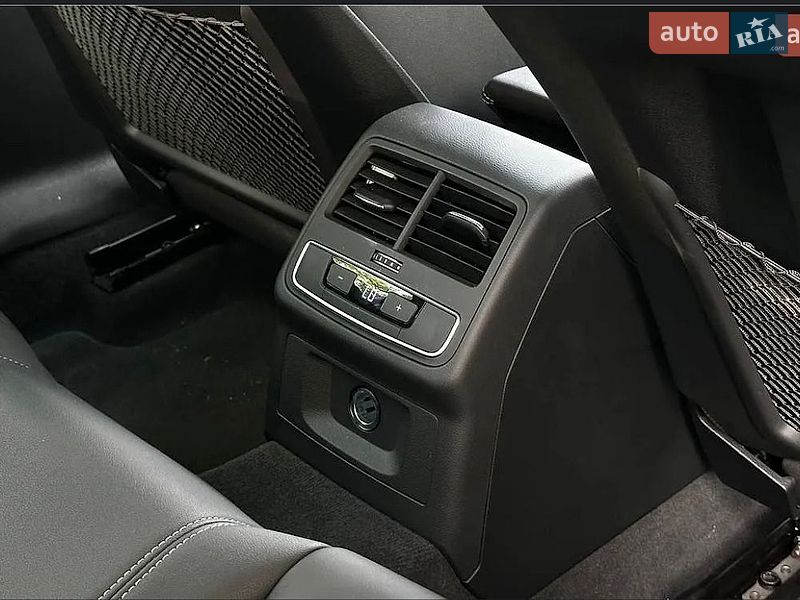 Седан Audi A4 2023 в Черкасах