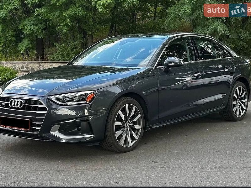 Седан Audi A4 2023 в Черкасах