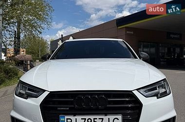 Седан Audi A4 2018 в Дніпрі