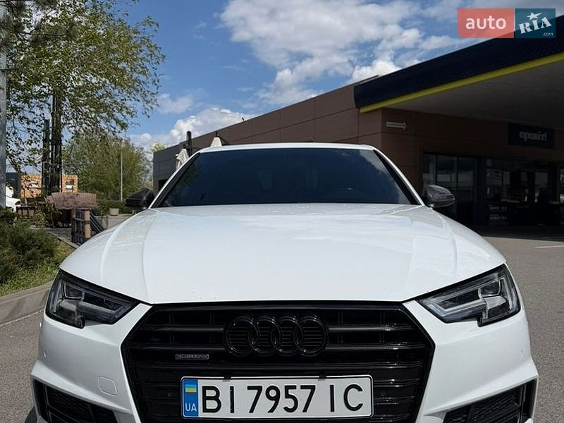 Седан Audi A4 2018 в Дніпрі