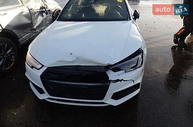 Седан Audi A4 2018 в Дніпрі