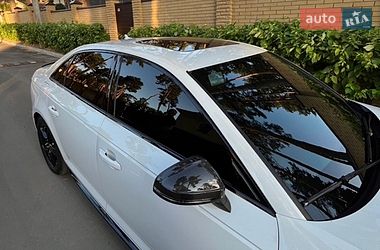 Седан Audi A4 2018 в Дніпрі