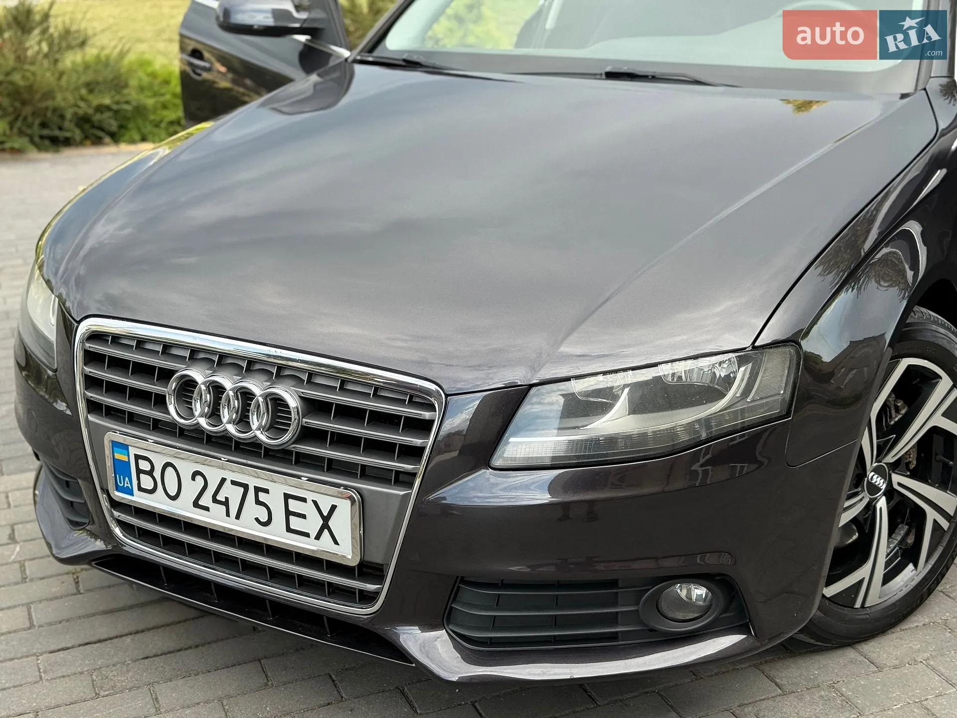 2010 Audi A4 - мініатюра 2