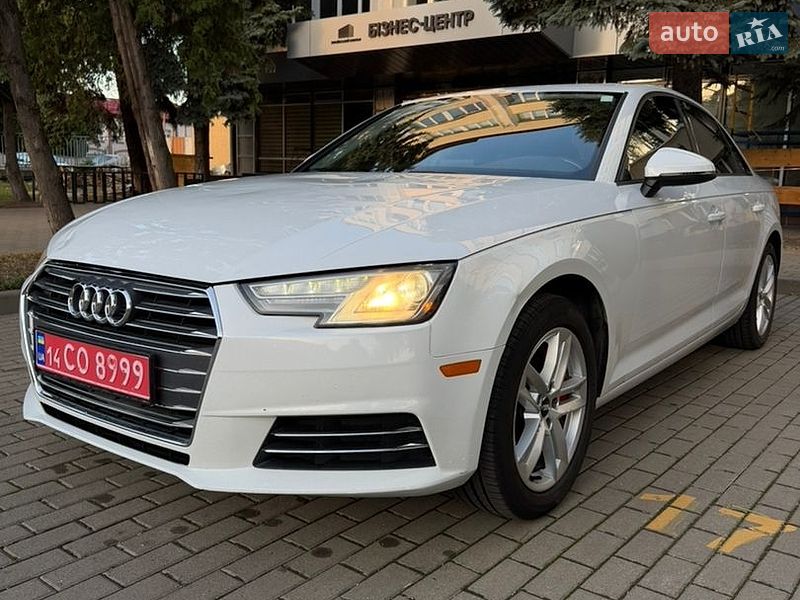 Седан Audi A4 2016 в Львове Седан Audi A4 2016 в Львове