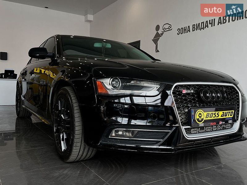 Седан Audi A4 2014 в Львові