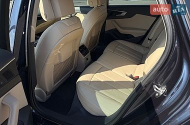 Седан Audi A4 2018 в Києві