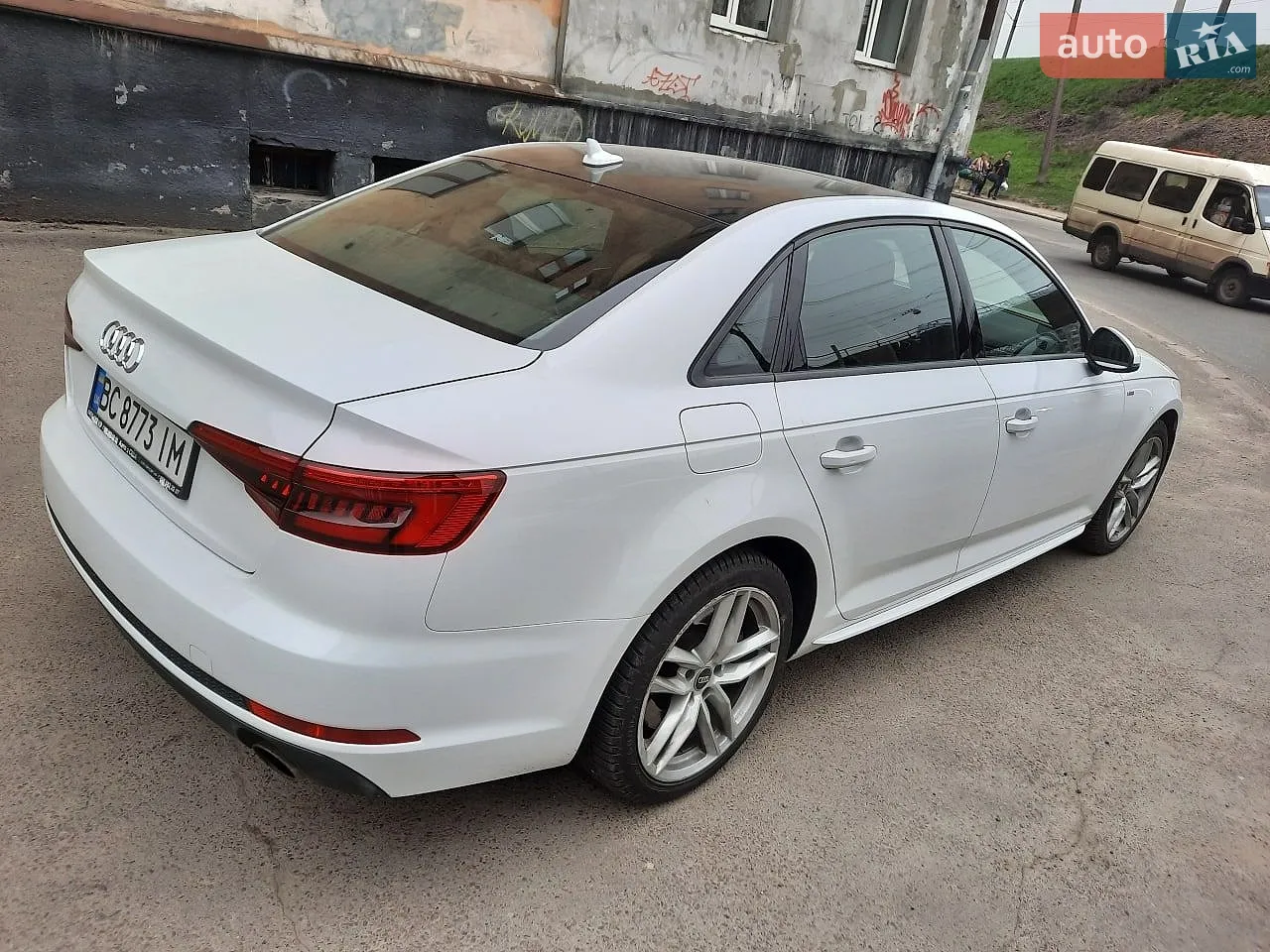 2017 Audi A4 - мініатюра 8