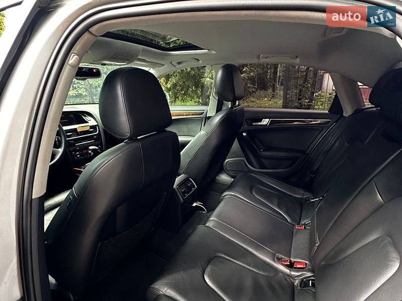 Седан Audi A4 2010 в Луцьку