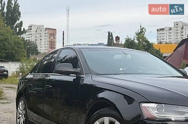 Седан Audi A4 2012 в Киеве