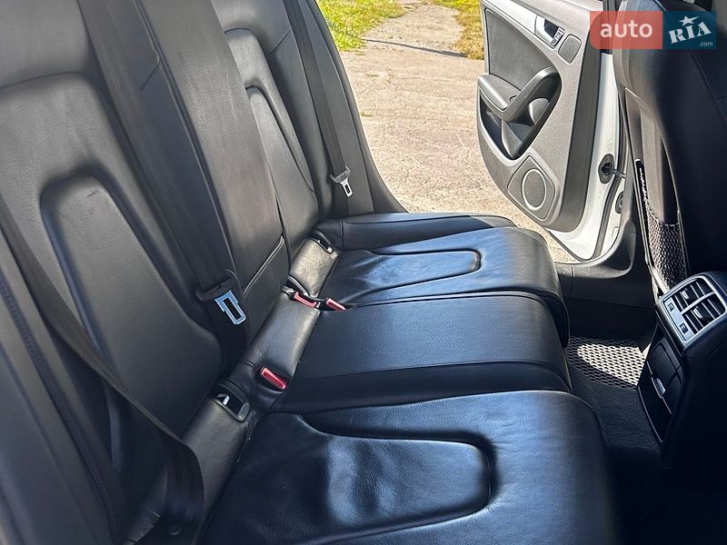 Седан Audi A4 2015 в Бердичеві