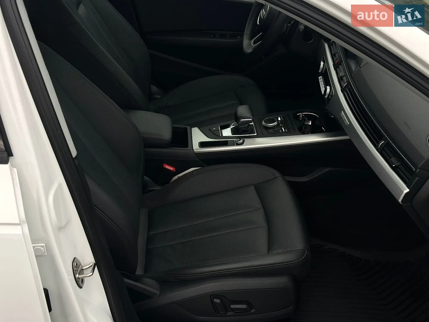 2016 Audi A4 - мініатюра 35