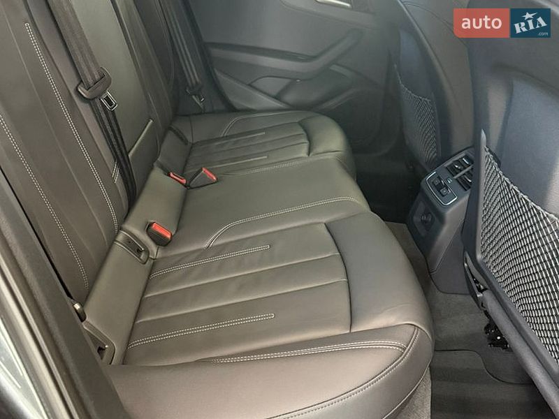 Седан Audi A4 2024 в Киеве
