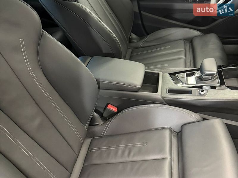 Седан Audi A4 2024 в Киеве