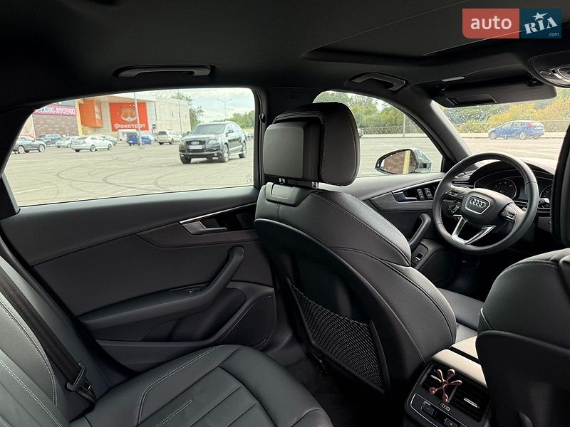 Седан Audi A4 2024 в Киеве