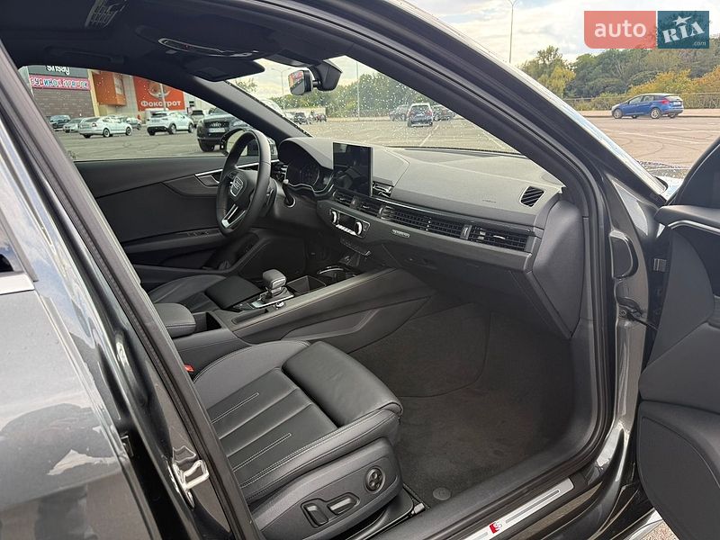 Седан Audi A4 2024 в Киеве