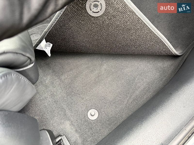 Седан Audi A4 2024 в Киеве
