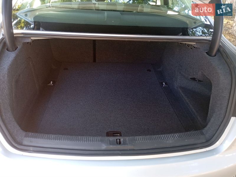 Седан Audi A4 2008 в Києві
