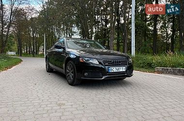 Седан Audi A4 2010 в Жовкві