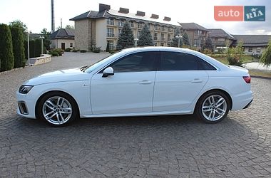 Седан Audi A4 2021 в Жовкве