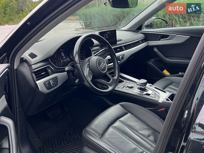 Седан Audi A4 2018 в Шептицькому