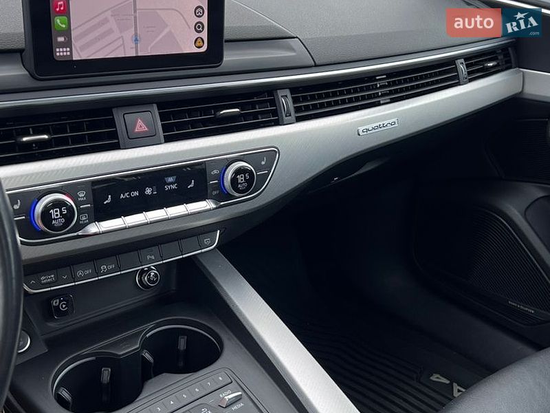 Седан Audi A4 2018 в Шептицькому