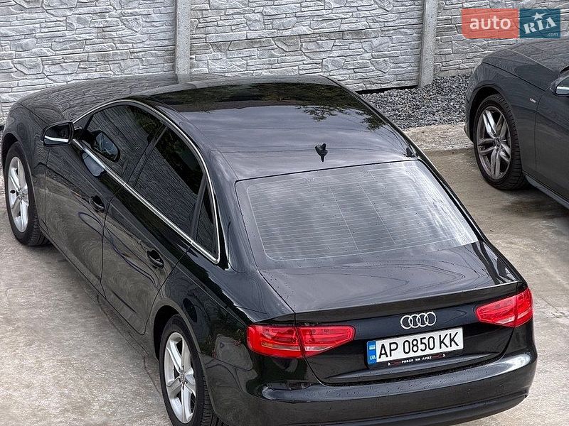 Седан Audi A4 2013 в Днепре