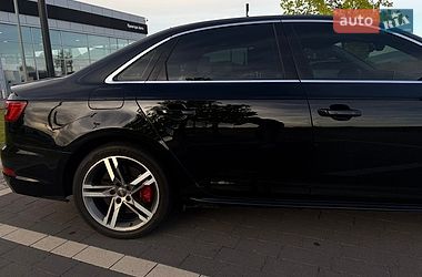 Седан Audi A4 2016 в Мукачевому