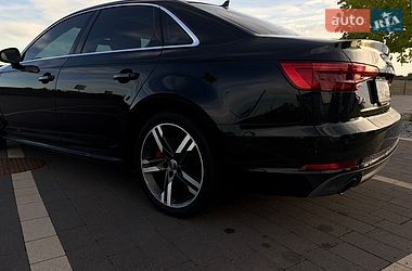 Седан Audi A4 2016 в Мукачевому