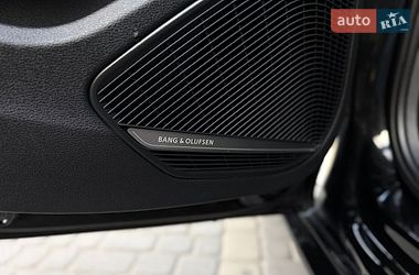 Седан Audi A4 2016 в Мукачевому