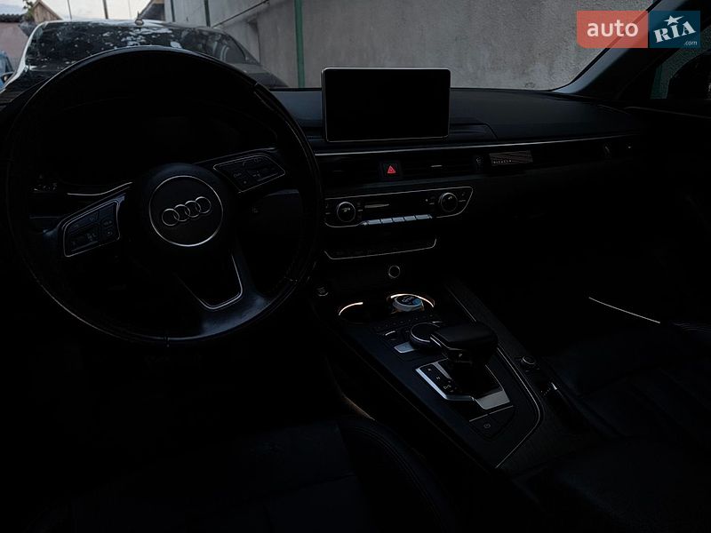 Седан Audi A4 2016 в Мукачевому