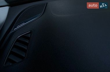 Седан Audi A4 2016 в Мукачевому