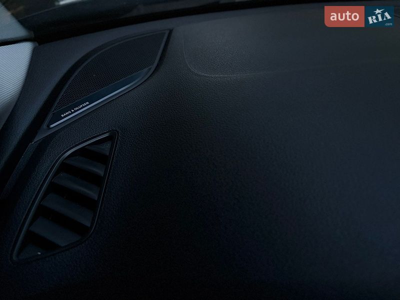 Седан Audi A4 2016 в Мукачевому