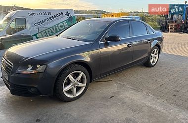 Седан Audi A4 2010 в Львові
