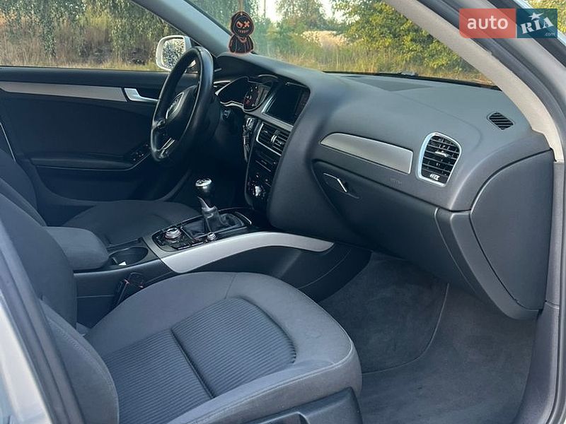 Універсал Audi A4 2012 в Звягелі