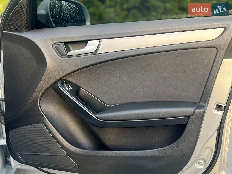 Універсал Audi A4 2012 в Звягелі