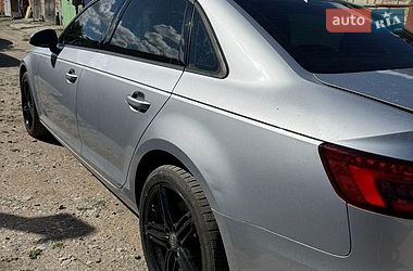 Седан Audi A4 2016 в Кропивницком
