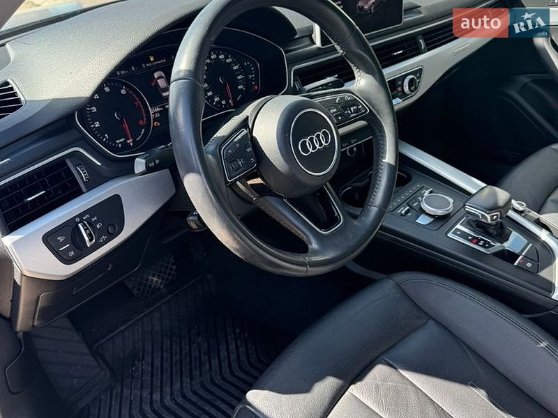 Седан Audi A4 2016 в Кропивницком