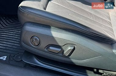 Седан Audi A4 2016 в Кропивницком