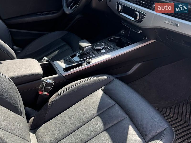 Седан Audi A4 2016 в Кропивницком