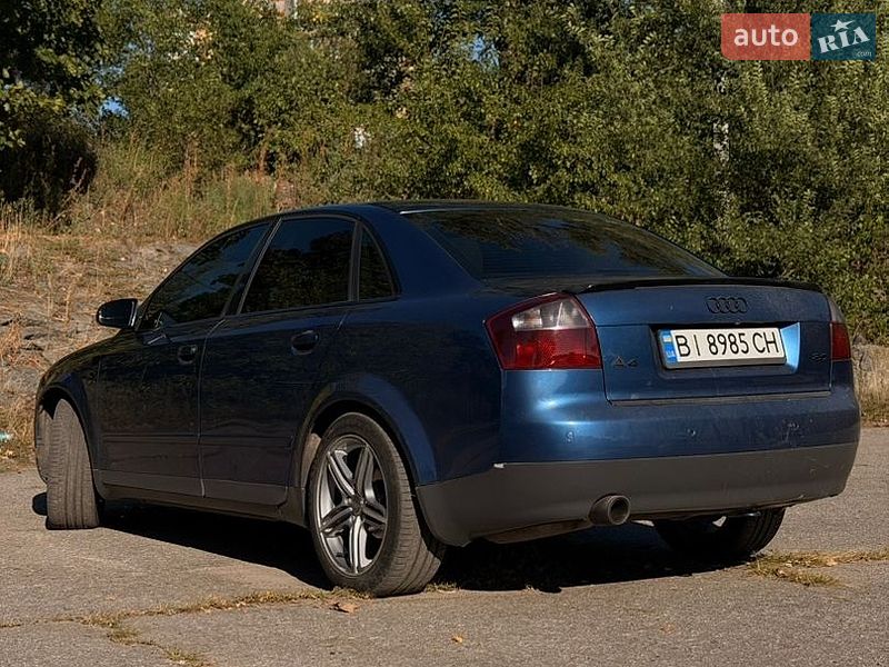 Седан Audi A4 2004 в Кременчуці