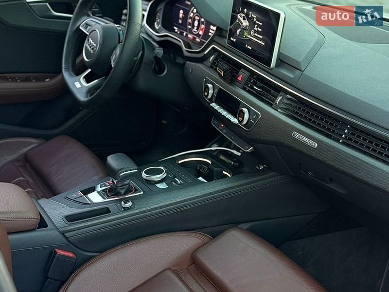 Седан Audi A4 2019 в Дніпрі