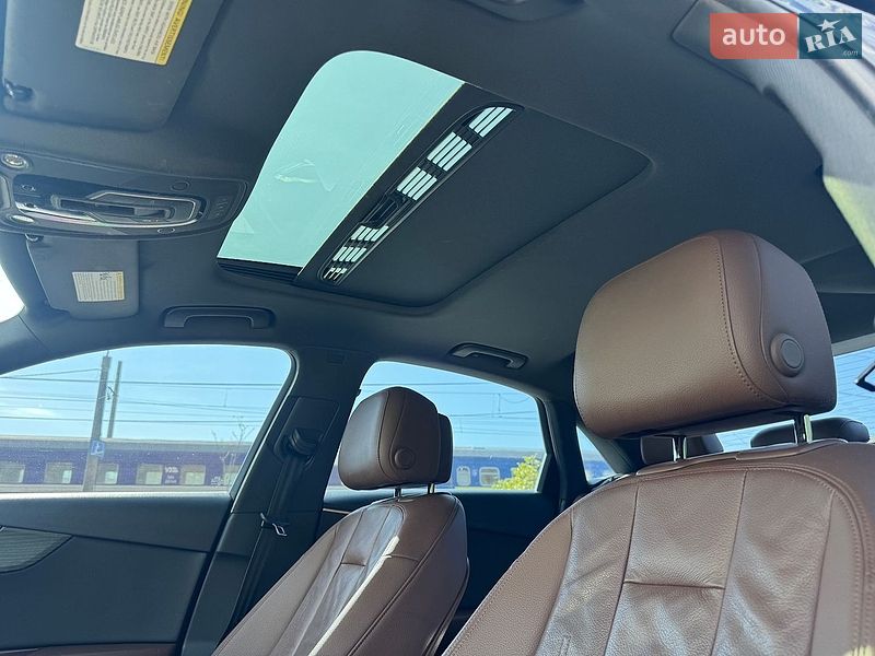 Седан Audi A4 2017 в Львові