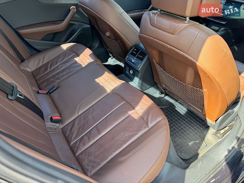 Седан Audi A4 2017 в Львові